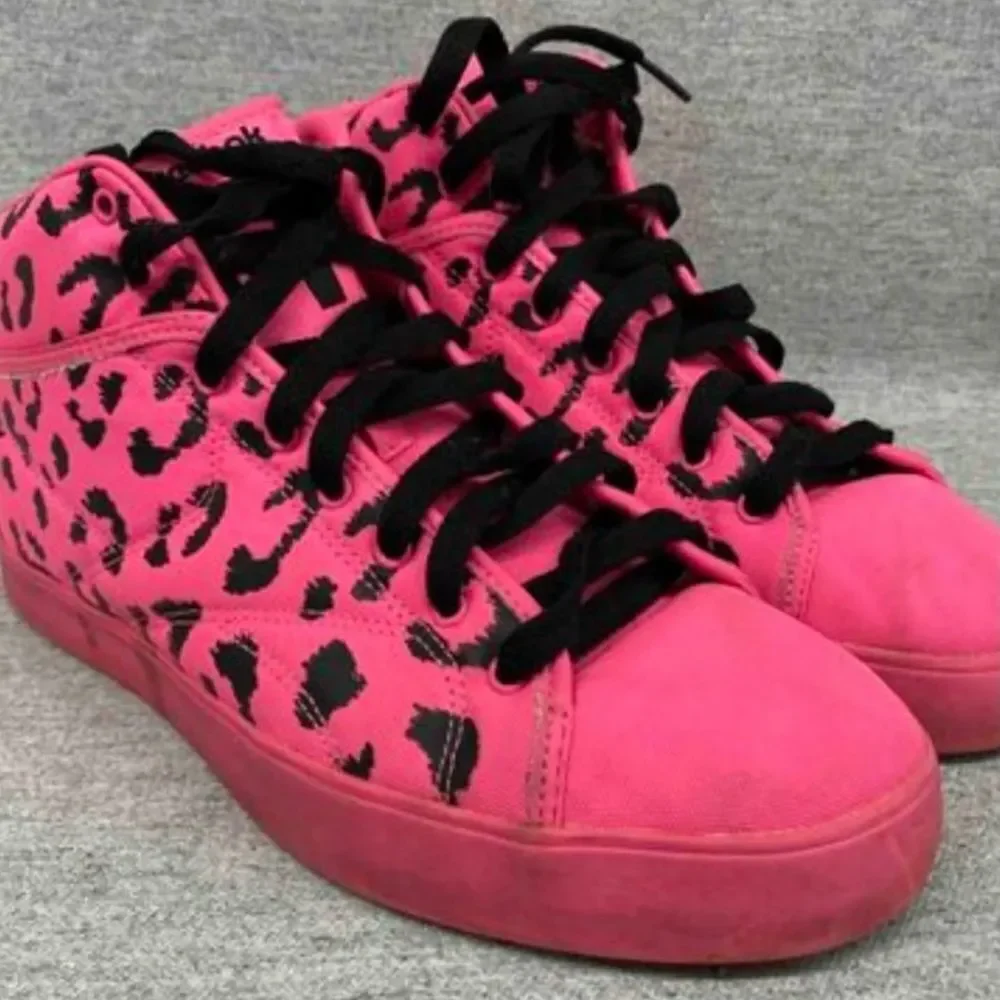 Reebok T-RAWW Tyga Cheetah Rare Limited Edition Hot Pink Shoes V55631 Mens 8